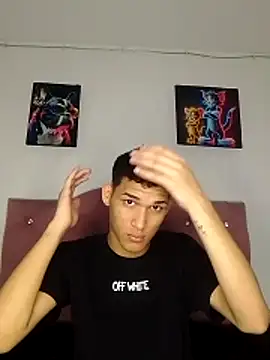 Luigi cumming1 online show from November 19, 2025, 6:13 am