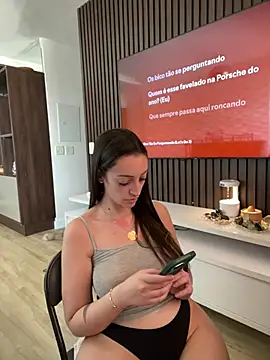 BelleRune online show from December 9, 2024, 4:37 pm