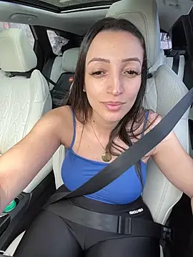 BelleRune online show from December 10, 2024, 5:44 pm