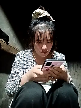 sorry-yeu online show from November 25, 2025, 3:12 pm