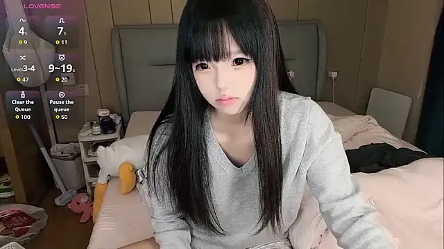 Victoria-6688- online show from December 1, 2025, 1:49 pm