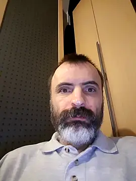 Snapshot of Artur50 chatting on November 20, 2025, 7:46 pm Artur50 online show from November 20, 2025, 7:46 pm