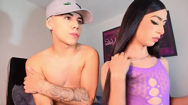 Snapshot of The_Sexy_Couple chatting on November 24, 2025, 3:06 am The Sexy Couple online show from November 24, 2025, 3:06 am