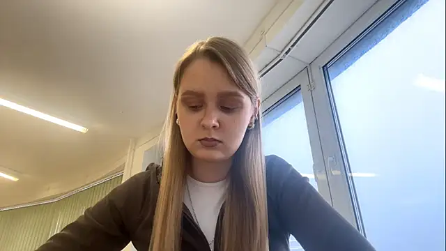 PaulitaSolow online show from November 30, 2025, 12:09 pm