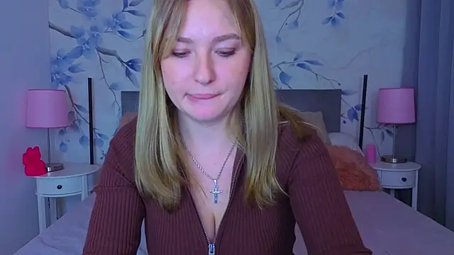 Snapshot of Sweetie_kitty1 chatting on November 14, 2025, 2:49 pm Sweetie kitty1 online show from November 14, 2025, 2:49 pm