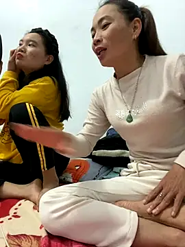 pitty mymi online show from December 2, 2025, 5:19 pm