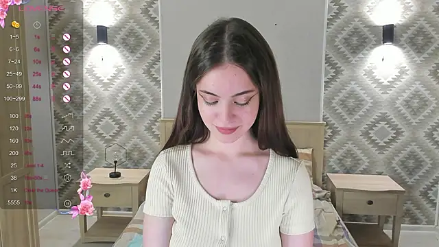 luxe girl online show from March 22, 2026, 7:17 pm