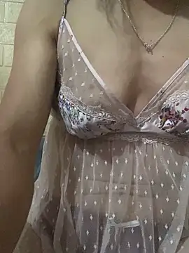 Snapshot of Trangbabylove chatting on June 5, 2026, 5:58 am Trangbabylove online show from June 5, 2026, 5:58 am