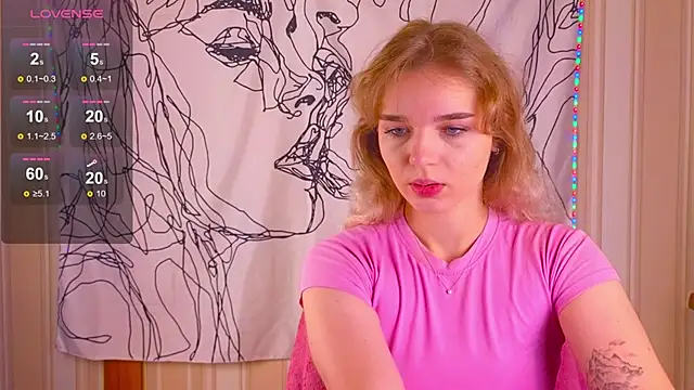 Snapshot of _EricaWinterr_ chatting on November 17, 2025, 4:18 am EricaWinterr online show from November 17, 2025, 4:18 am