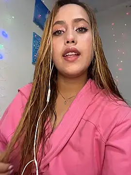 Snapshot of asshly20 chatting on November 27, 2025, 8:22 pm asshly20 online show from November 27, 2025, 8:22 pm