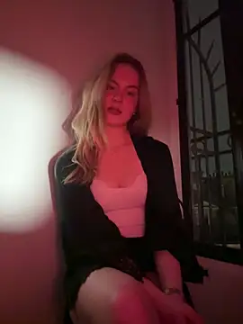 Snapshot of Josefinswe chatting on November 27, 2025, 8:33 pm Josefinswe online show from November 27, 2025, 8:33 pm