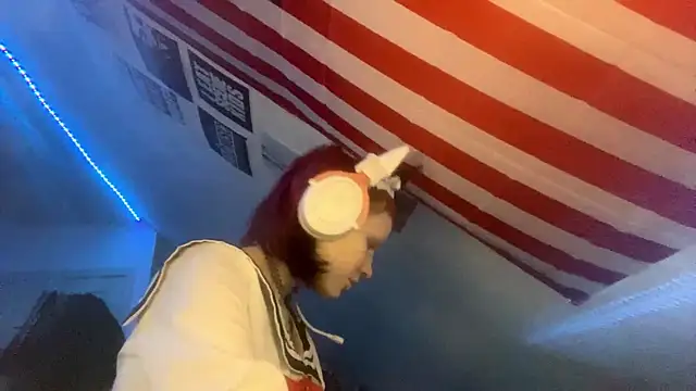 Storma Webber online show from November 15, 2025, 12:13 pm