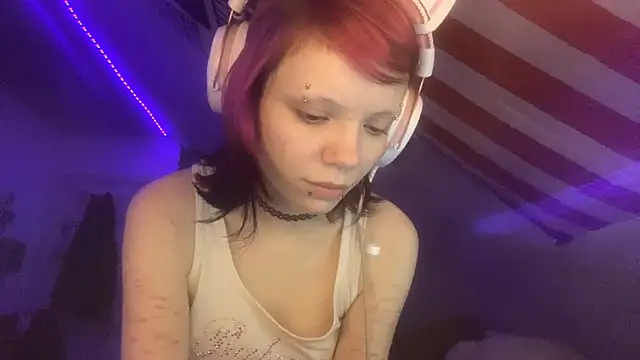 Storma Webber online show from November 24, 2025, 1:11 pm