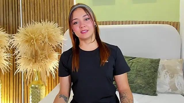 LondraBlush online show from January 13, 2026, 1:49 pm