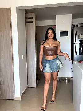 AvaLee  online show from January 7, 2026, 10:23 pm