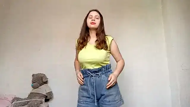 Taisialve online show from November 22, 2025, 6:23 am