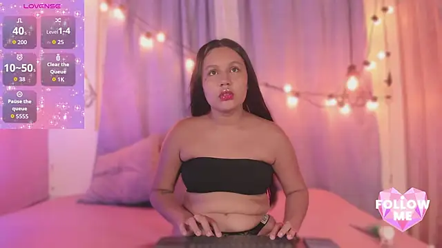 paula desire online show from November 28, 2025, 8:00 pm