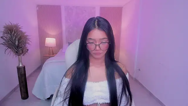 Snapshot of kylie_collins chatting on May 20, 2026, 3:24 am kylie collins online show from May 20, 2026, 3:24 am