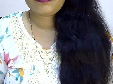 Snapshot of Muskan_Jha chatting on April 12, 2026, 1:10 am Muskan Jha online show from April 12, 2026, 1:10 am