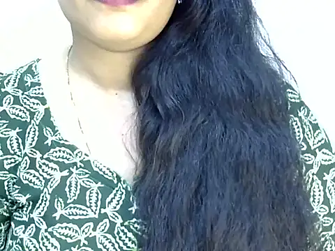 Snapshot of Muskan_Jha chatting on April 14, 2026, 2:01 pm Muskan Jha online show from April 14, 2026, 2:01 pm
