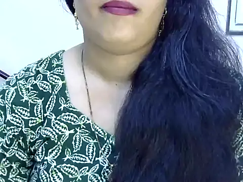 Snapshot of Muskan_Jha chatting on April 28, 2026, 2:27 am Muskan Jha online show from April 28, 2026, 2:27 am