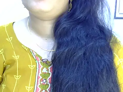 Snapshot of Muskan_Jha chatting on May 5, 2026, 1:57 am Muskan Jha online show from May 5, 2026, 1:57 am