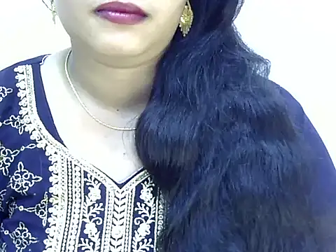 Snapshot of Muskan_Jha chatting on May 13, 2026, 2:53 am Muskan Jha online show from May 13, 2026, 2:53 am