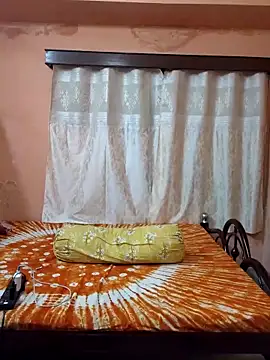 Cute-richa1 online show from February 24, 2026, 5:22 pm