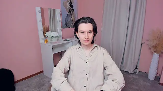 Snapshot of NenaBriand chatting on November 26, 2025, 7:31 am NenaBriand online show from November 26, 2025, 7:31 am