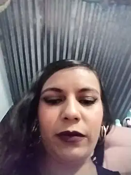 cattia 11 online show from November 19, 2025, 3:06 am