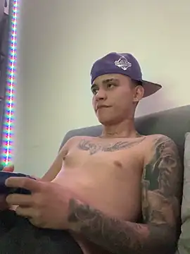 Scott hots69 online show from December 1, 2025, 3:22 am