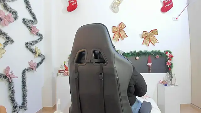 BWW-CINDY11 online show from December 20, 2025, 3:24 am