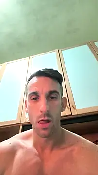 dany310799 online show from November 25, 2025, 4:18 pm