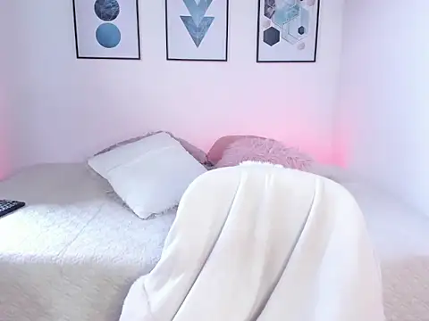 Snapshot of HannaRose__ chatting on November 28, 2025, 1:03 pm HannaRose online show from November 28, 2025, 1:03 pm