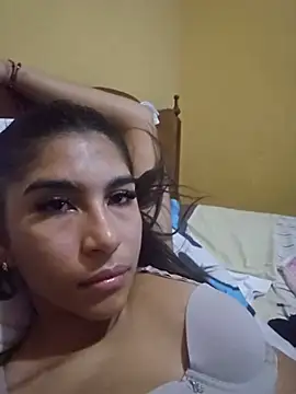 skinnyrox online show from June 11, 2026, 2:33 am