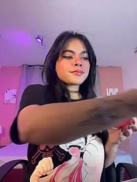 Snapshot of Sophie_wyld chatting on November 25, 2025, 3:28 am Sophie wyld online show from November 25, 2025, 3:28 am