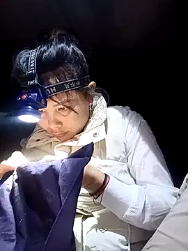 Snapshot of mon1-day chatting on November 18, 2025, 1:55 am mon1-day online show from November 18, 2025, 1:55 am