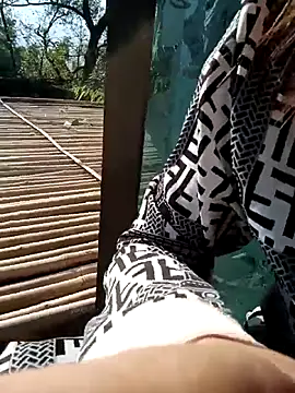 Snapshot of mon1-day chatting on November 27, 2025, 1:51 am mon1-day online show from November 27, 2025, 1:51 am