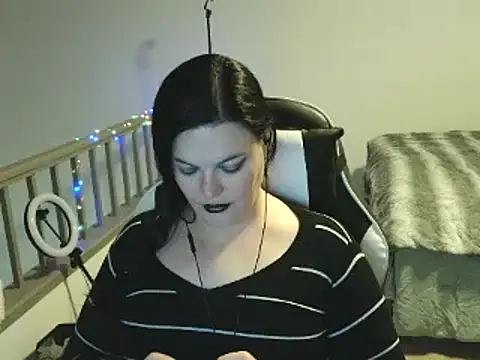 misssirena online show from November 19, 2025, 1:16 am