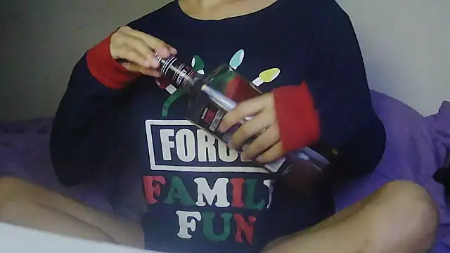 rosiefawnxo online show from November 30, 2025, 6:39 am