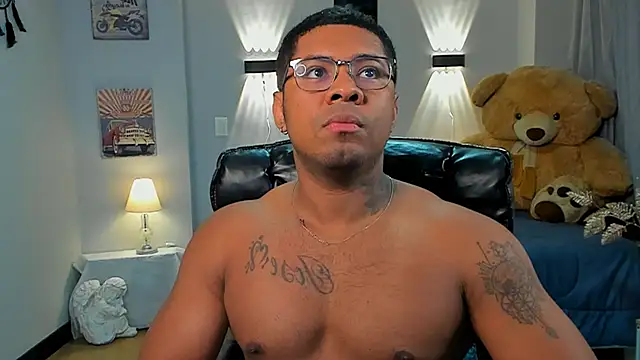 LEONHDZ online show from November 17, 2025, 3:12 am