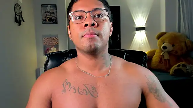 LEONHDZ online show from November 26, 2025, 8:04 am