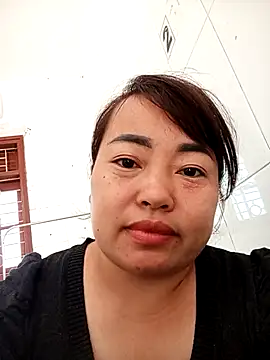 Rose-rose1234 online show from November 26, 2025, 4:13 am