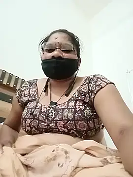 Snapshot of Menka_cut34 chatting on June 16, 2026, 11:02 am Menka cut34 online show from June 16, 2026, 11:02 am