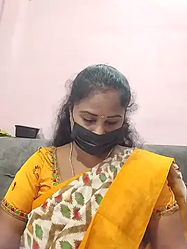 Snapshot of Tamil_devagi chatting on November 21, 2025, 6:17 pm Tamil devagi online show from November 21, 2025, 6:17 pm