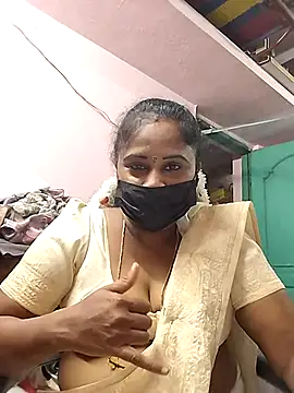 Snapshot of Tamil_devagi chatting on November 25, 2025, 6:19 pm Tamil devagi online show from November 25, 2025, 6:19 pm