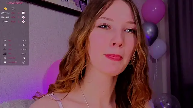 Alisavine online show from April 22, 2026, 6:09 pm