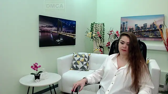 Susanna S online show from November 30, 2025, 6:39 am