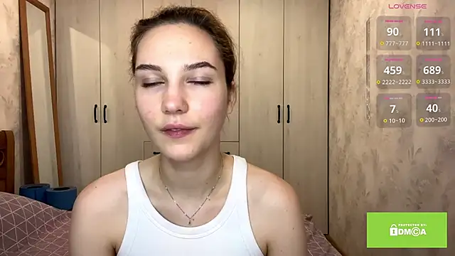 CatherineSaretto online show from November 29, 2025, 5:05 pm