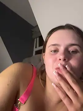 Blonde Bunny online show from February 22, 2026, 11:36 pm